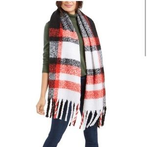 Calvin‎ Klein red, black, and white fuzzy scarf